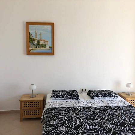 Apartments Delfini Sveti Filip i Jakov Kültér fotó