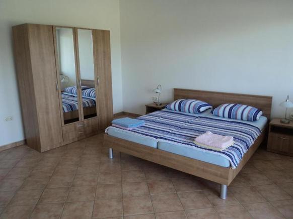Apartments Delfini Sveti Filip i Jakov Kültér fotó