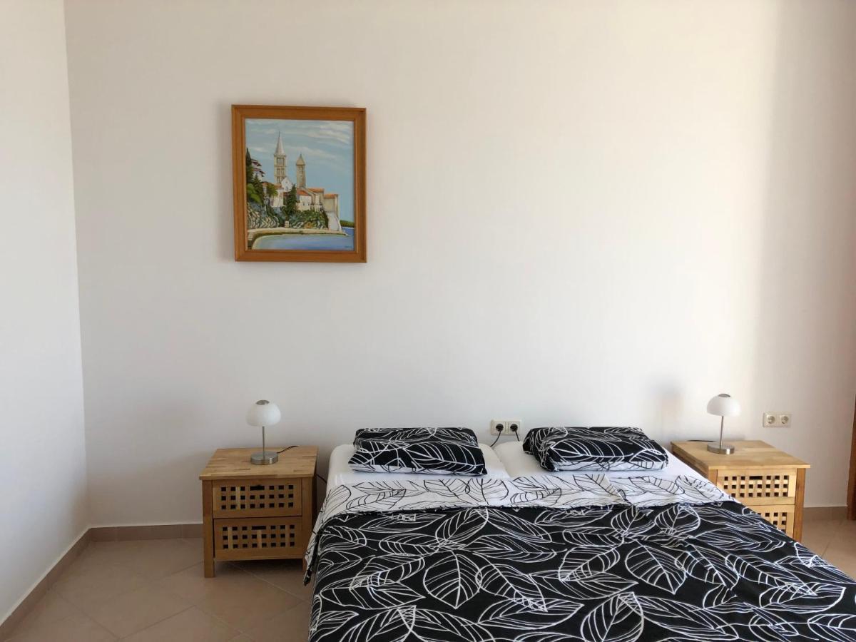 Apartments Delfini Sveti Filip i Jakov Kültér fotó