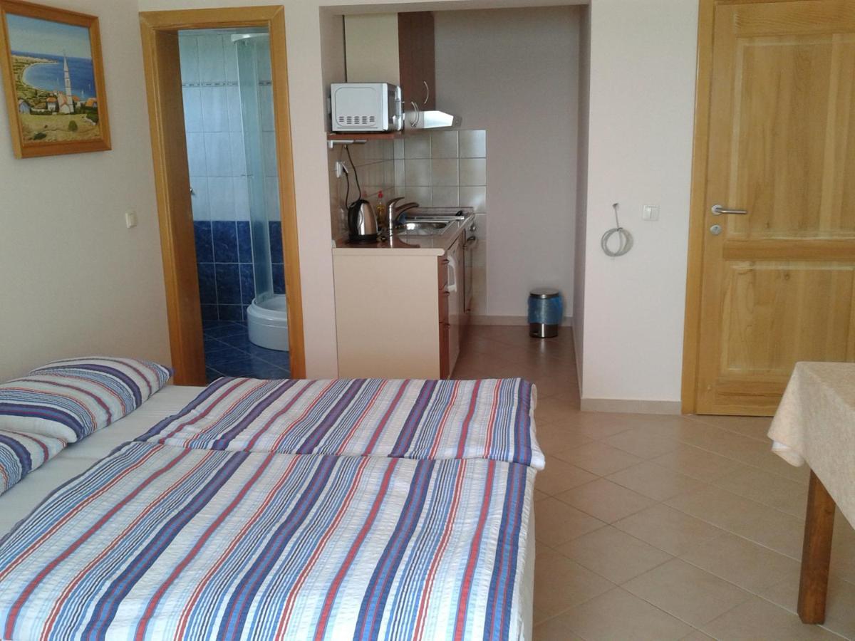 Apartments Delfini Sveti Filip i Jakov Kültér fotó