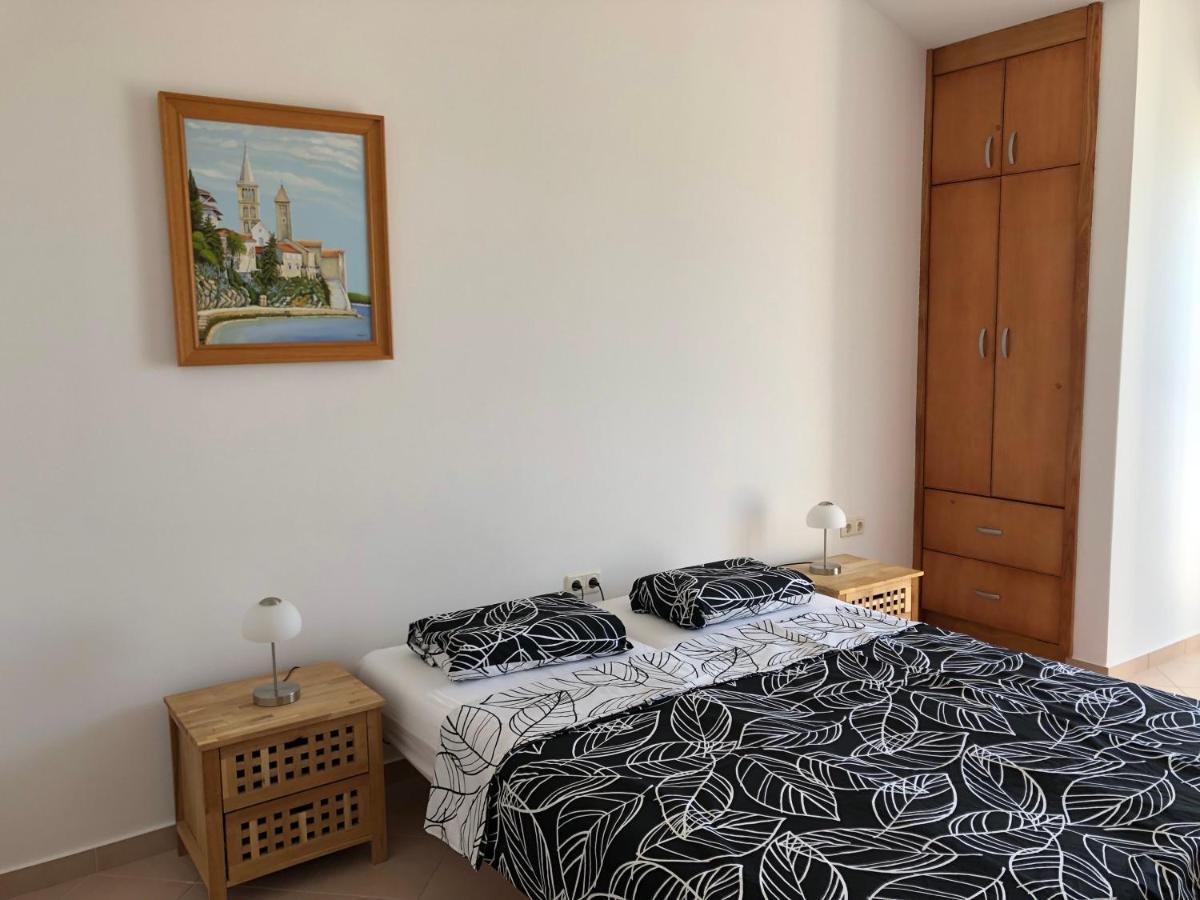 Apartments Delfini Sveti Filip i Jakov Kültér fotó