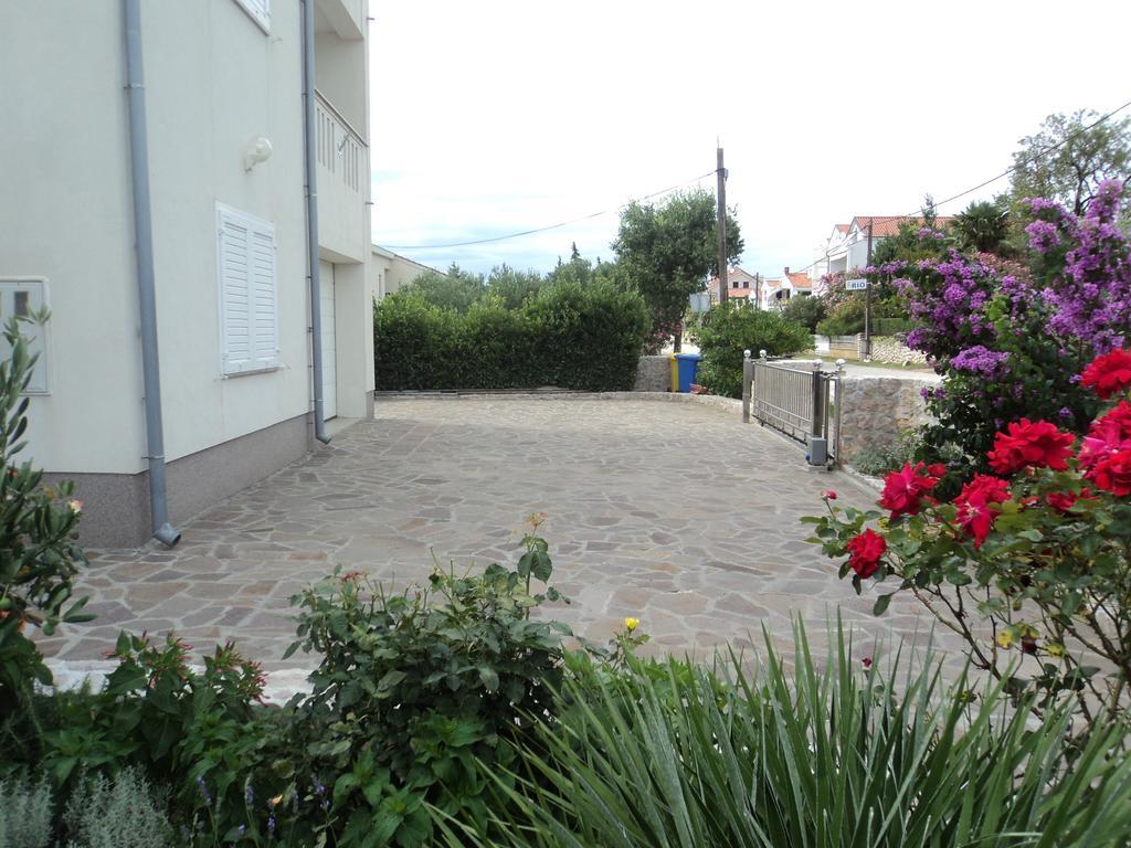Apartments Delfini Sveti Filip i Jakov Kültér fotó