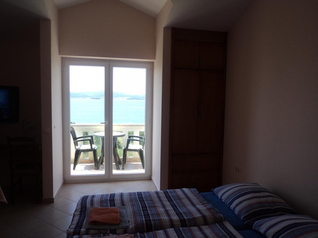 Apartments Delfini Sveti Filip i Jakov Szoba fotó